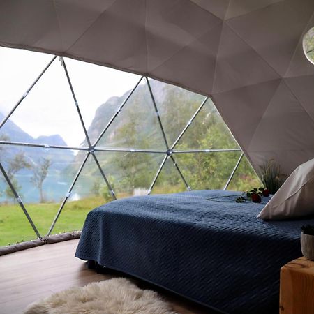 Olden Glamping - One With Nature Стрюн Экстерьер фото