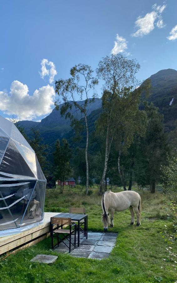 Olden Glamping - One With Nature Стрюн Экстерьер фото
